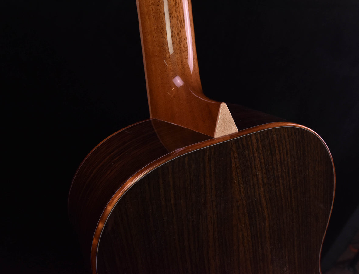 Larrivee P-09-RW. Parlor Custom  Moon Spruce Top Unicorn Inlay