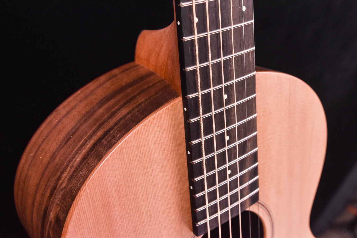 Sheeran by Lowden W01 Cedar and Walnut