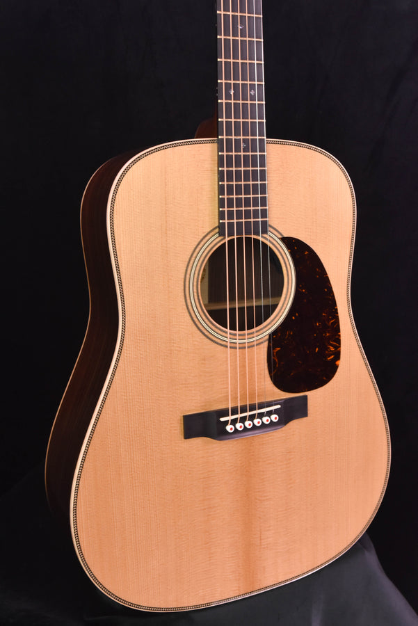 Martin D-28E Modern Deluxe with onboard Fishman Aura VT Blend Electronics