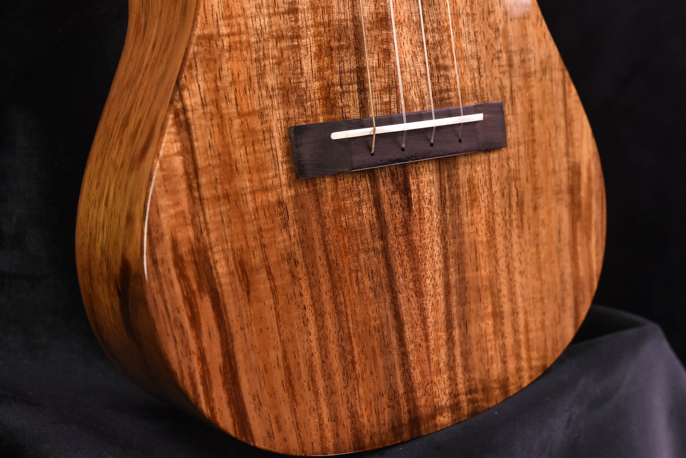 Romero Creations Concert Ukulele Solid Koa
