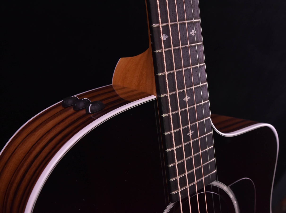 Taylor 214CE-SB DLX  Tobacco Sunburst