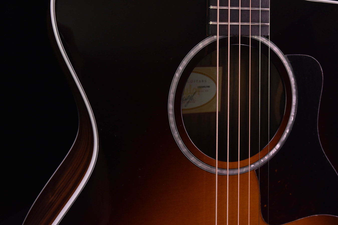 Taylor 214CE-SB DLX  Tobacco Sunburst