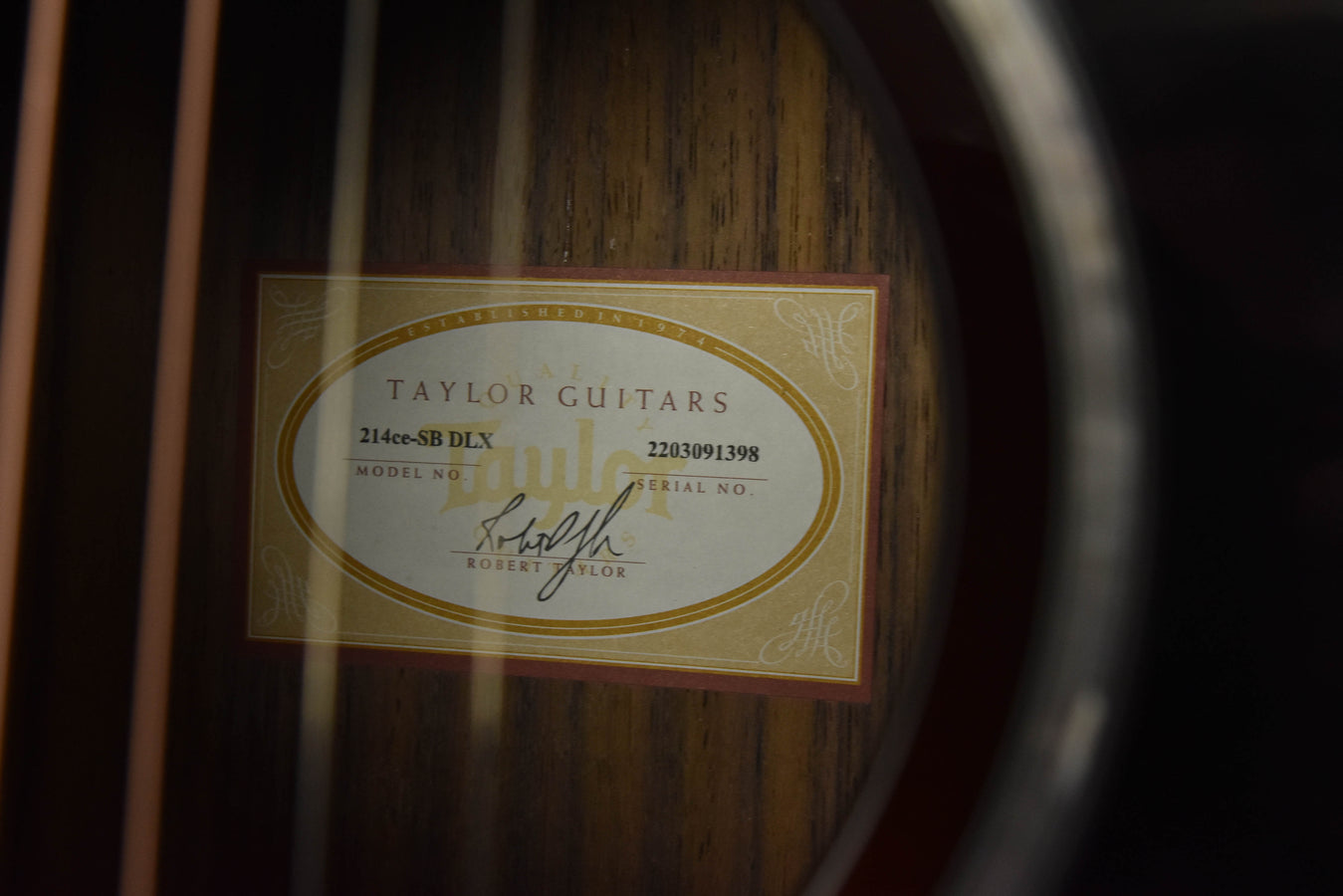 Taylor 214CE-SB DLX  Tobacco Sunburst