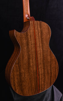 taylor custom gc lutz spruce/ laurelwood figured ebony fretboard-new old stock
