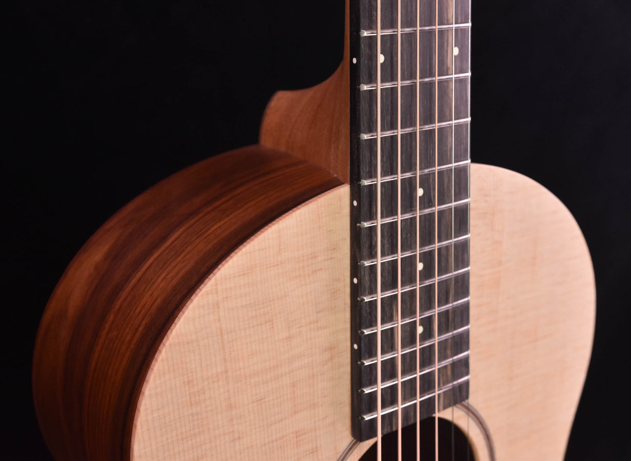 Sheeran by Lowden W02 Sitka Spruce, Santos Rosewood, LR Baggs Pickup