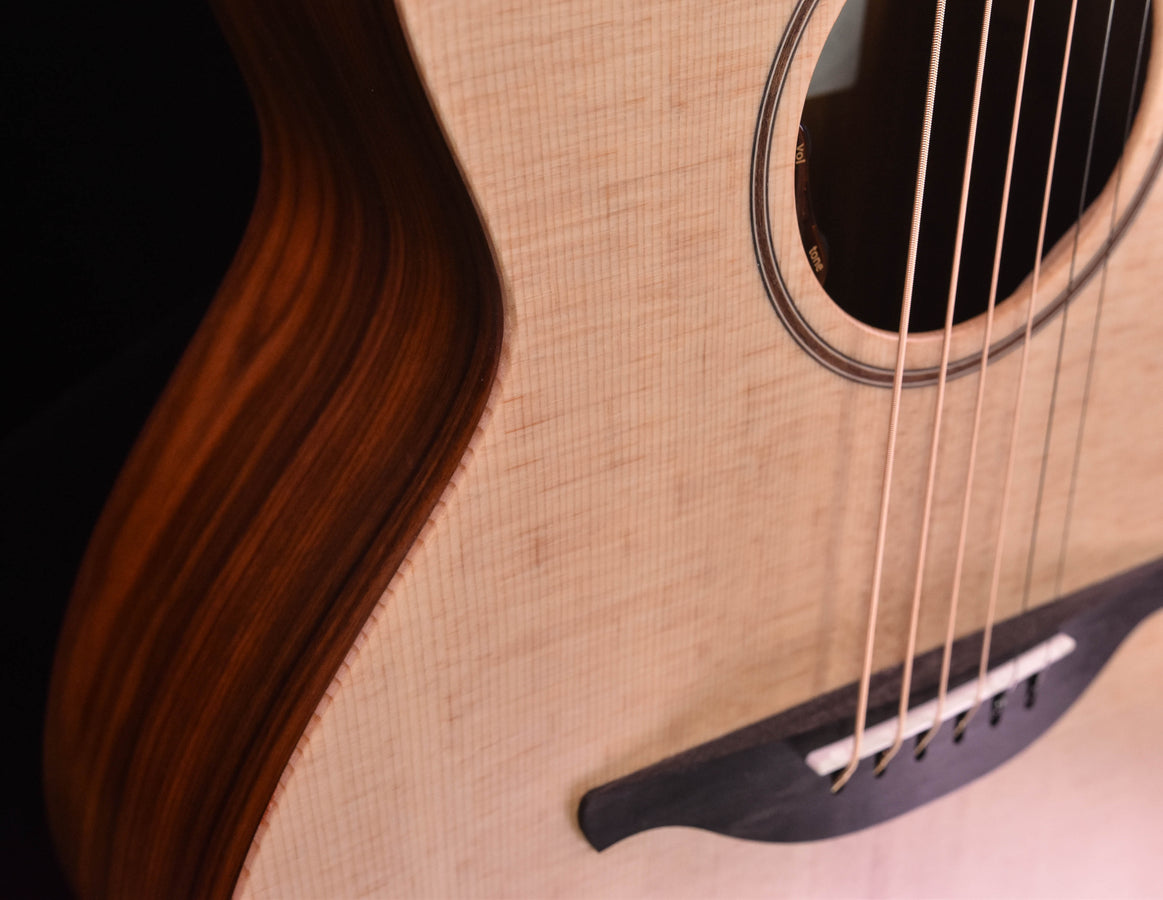 Sheeran by Lowden W02 Sitka Spruce, Santos Rosewood, LR Baggs Pickup