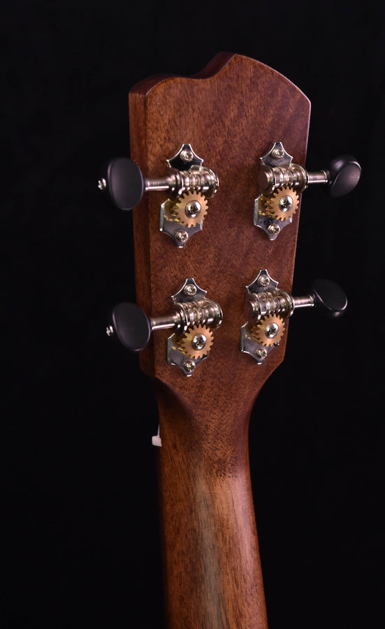 Breedlove Lu'au Concert Ukulelel Natural Shadow E Sitka Spruce/ Myrtlewood