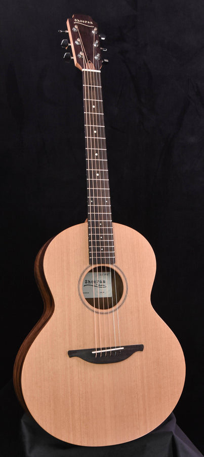 Sheeran by Lowden S01 Walnut and Cedar