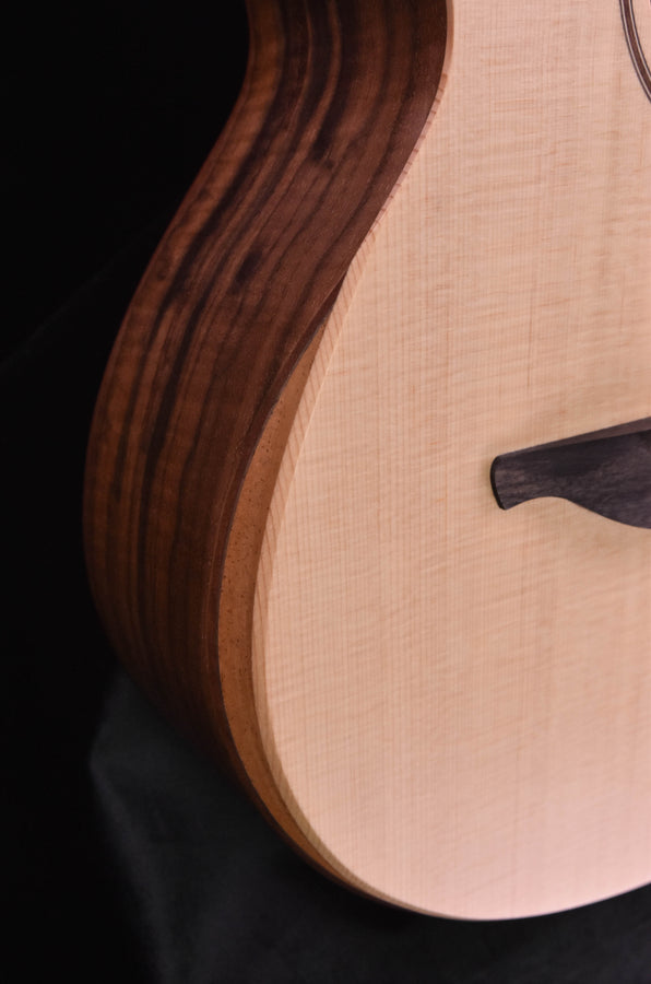 Sheeran by Lowden W04 Figured Walnut, Sitka Spruce Top, Top Bevel and LR Baggs Pickup