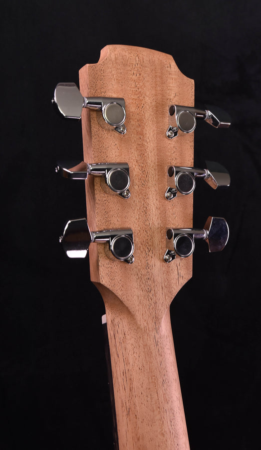 Sheeran by Lowden W04 Figured Walnut, Sitka Spruce Top, Top Bevel and LR Baggs Pickup