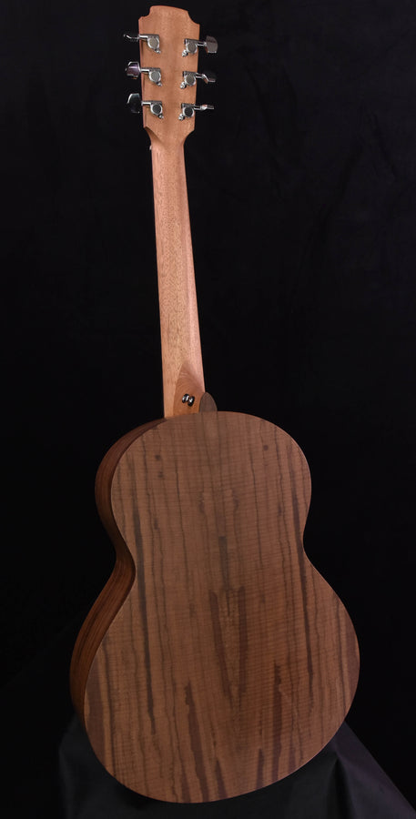 Sheeran by Lowden W01 Cedar and Walnut