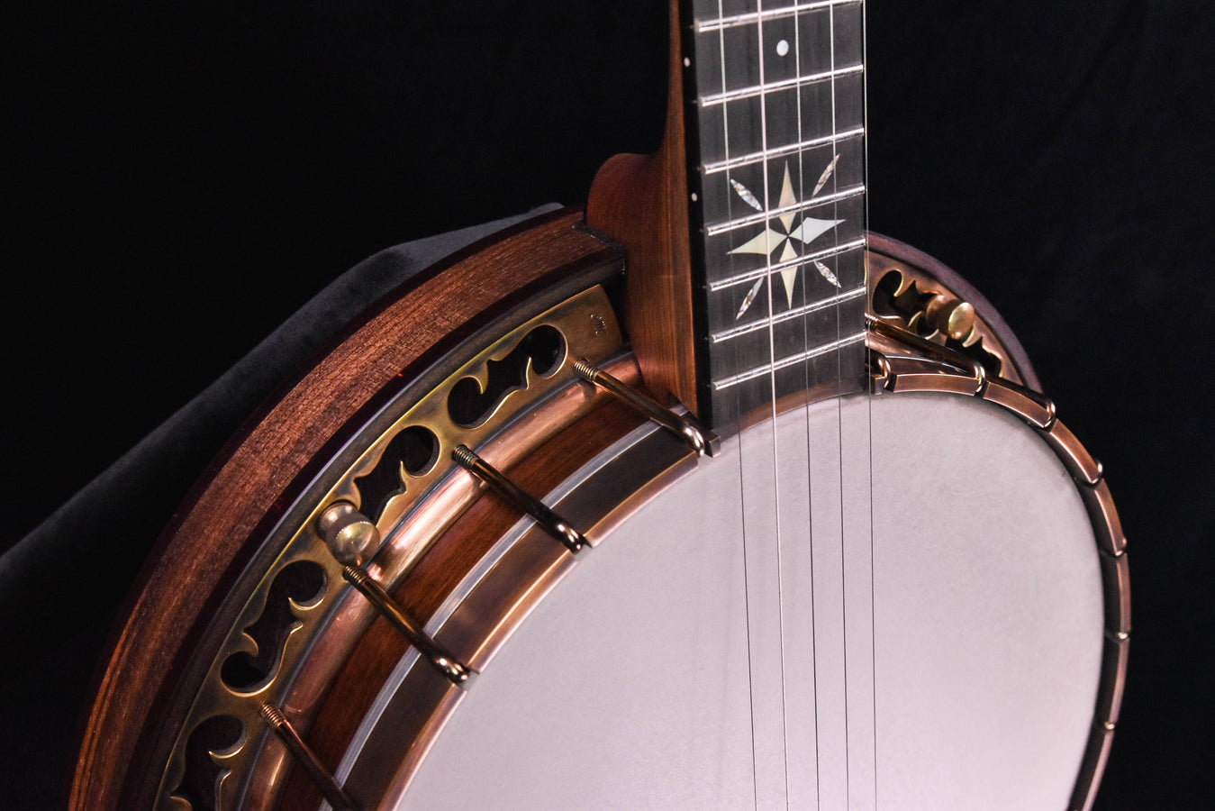 Ome Alpha Resonator Bluegrass- Woody Five String Banjo- Walnut