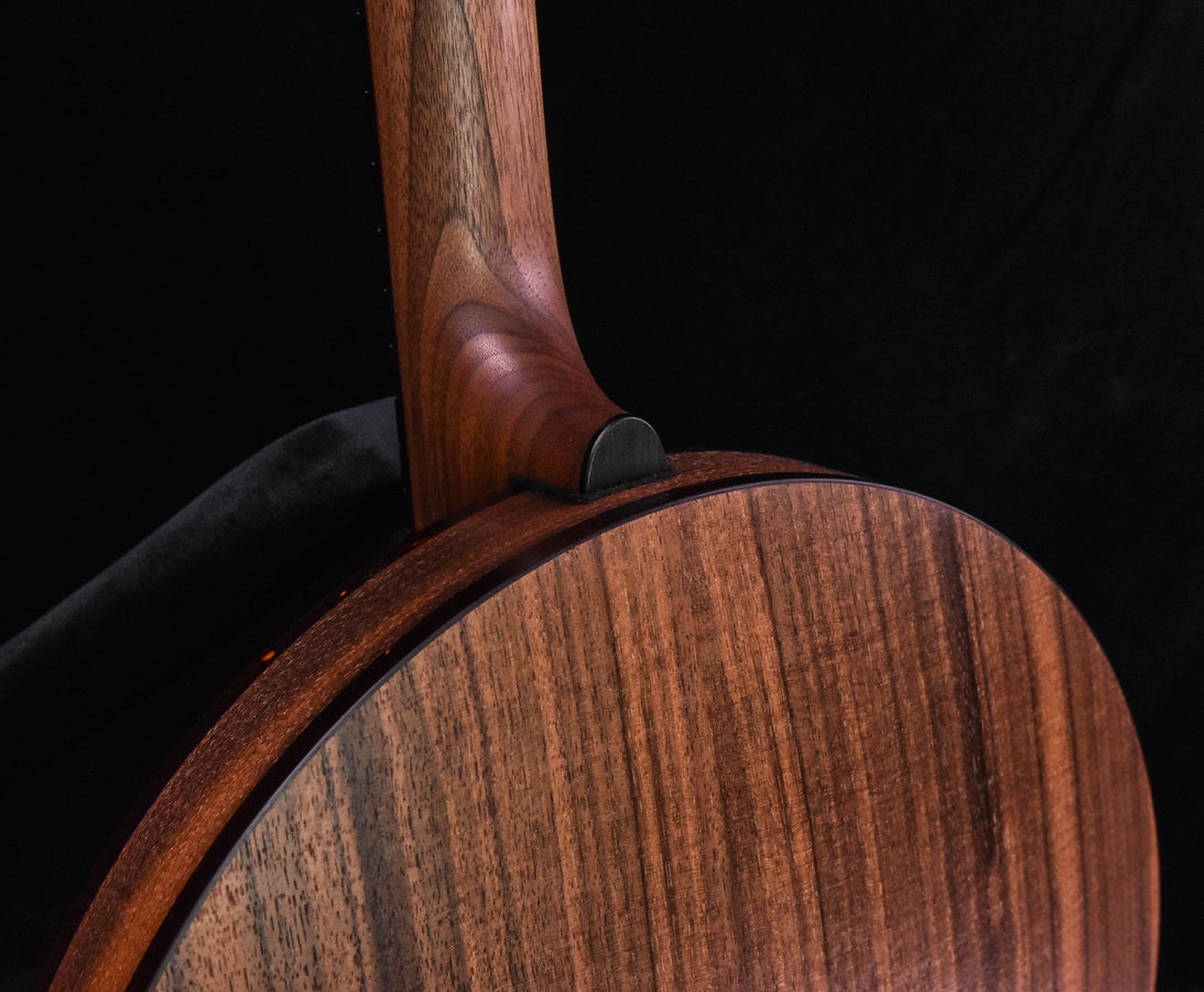 Ome Alpha Resonator Bluegrass- Woody Five String Banjo- Walnut