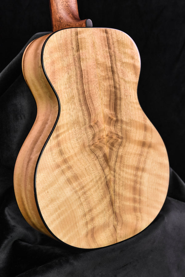 Breedlove Lu'au S Tenor Ukulele All Myrtlewood