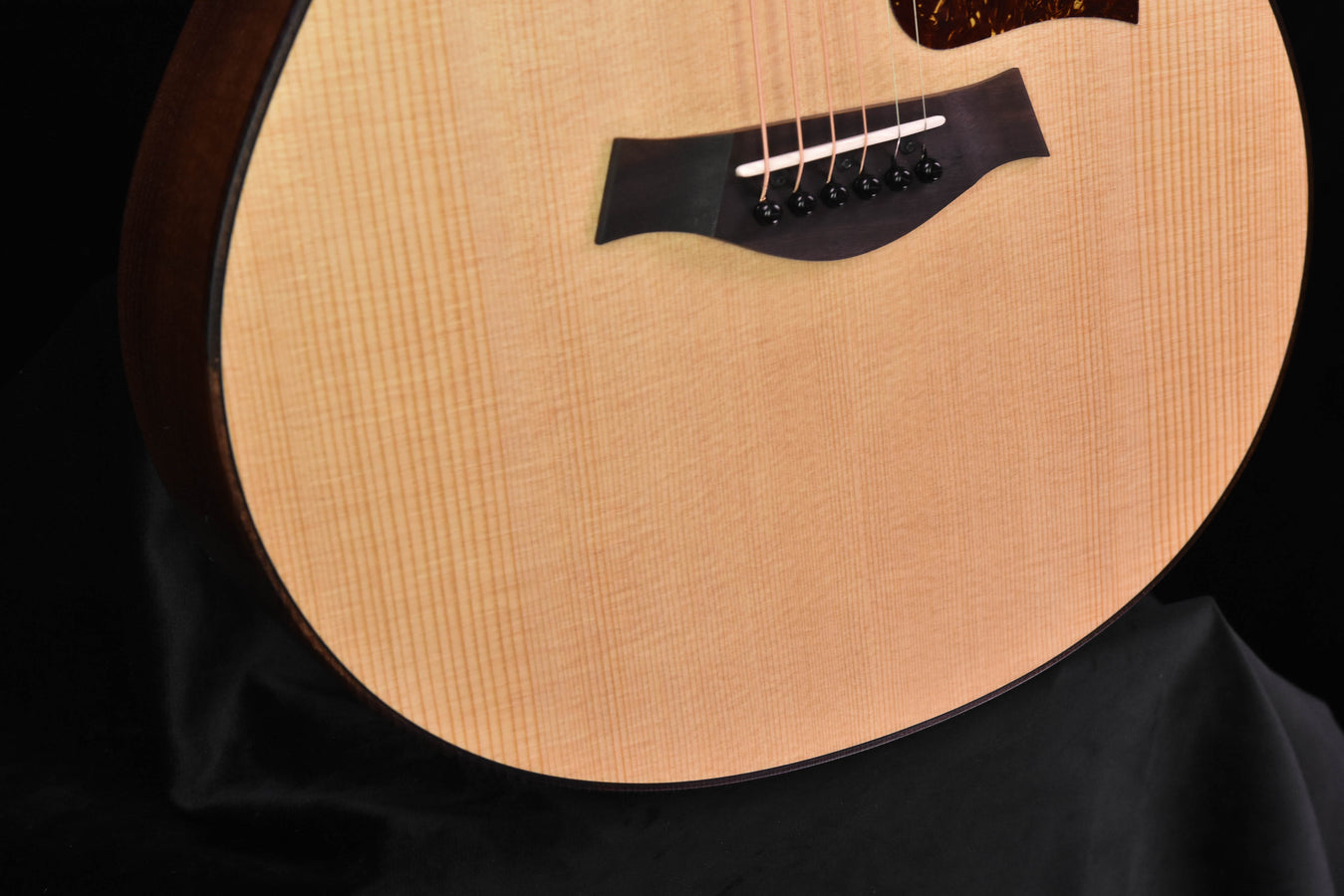 Taylor GTe Urban Ash