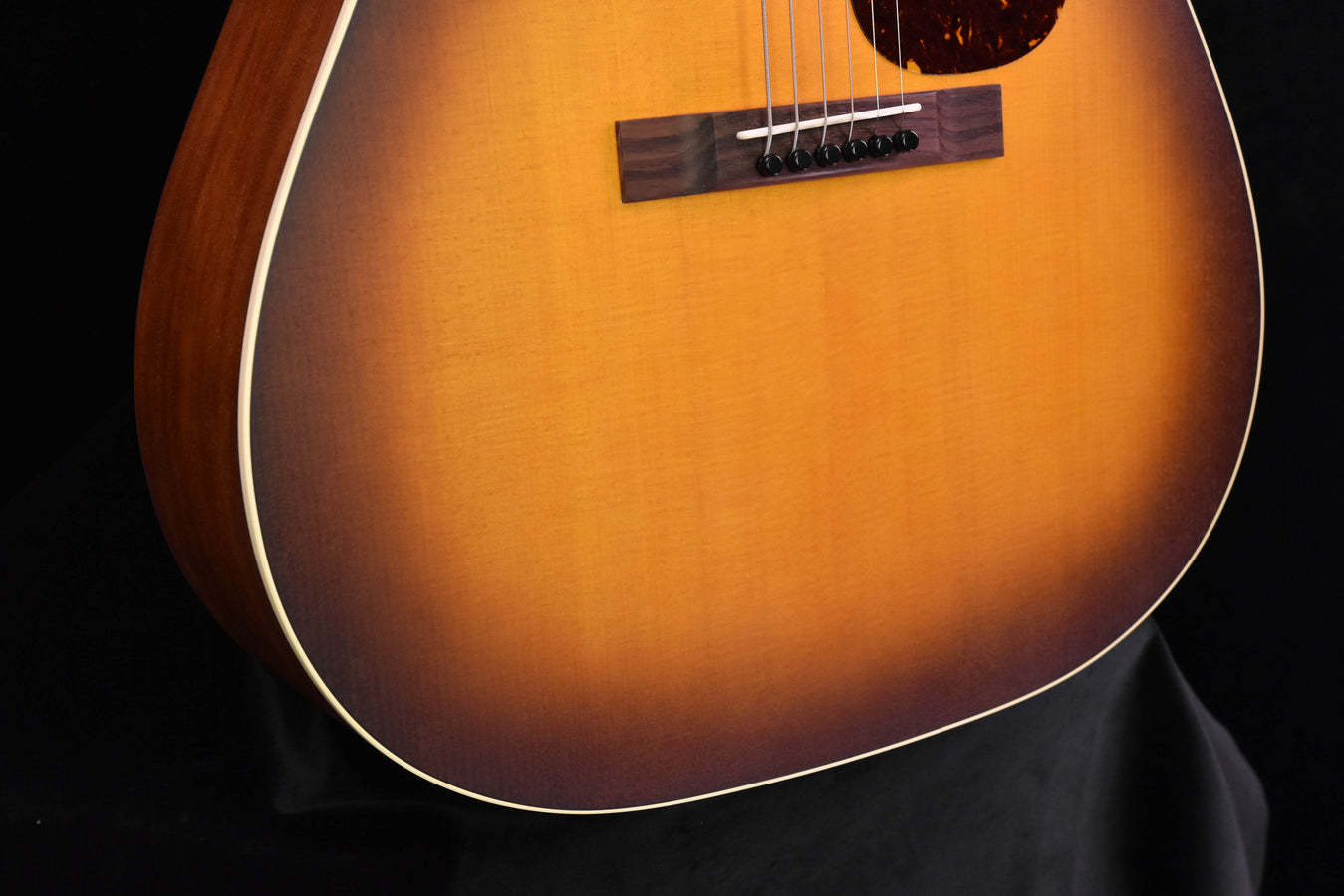 Martin DSS-17 Whiskey Sunset