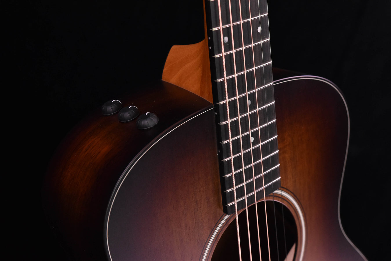 Taylor GS Mini-E Koa PLUS Shaded Edge Burst