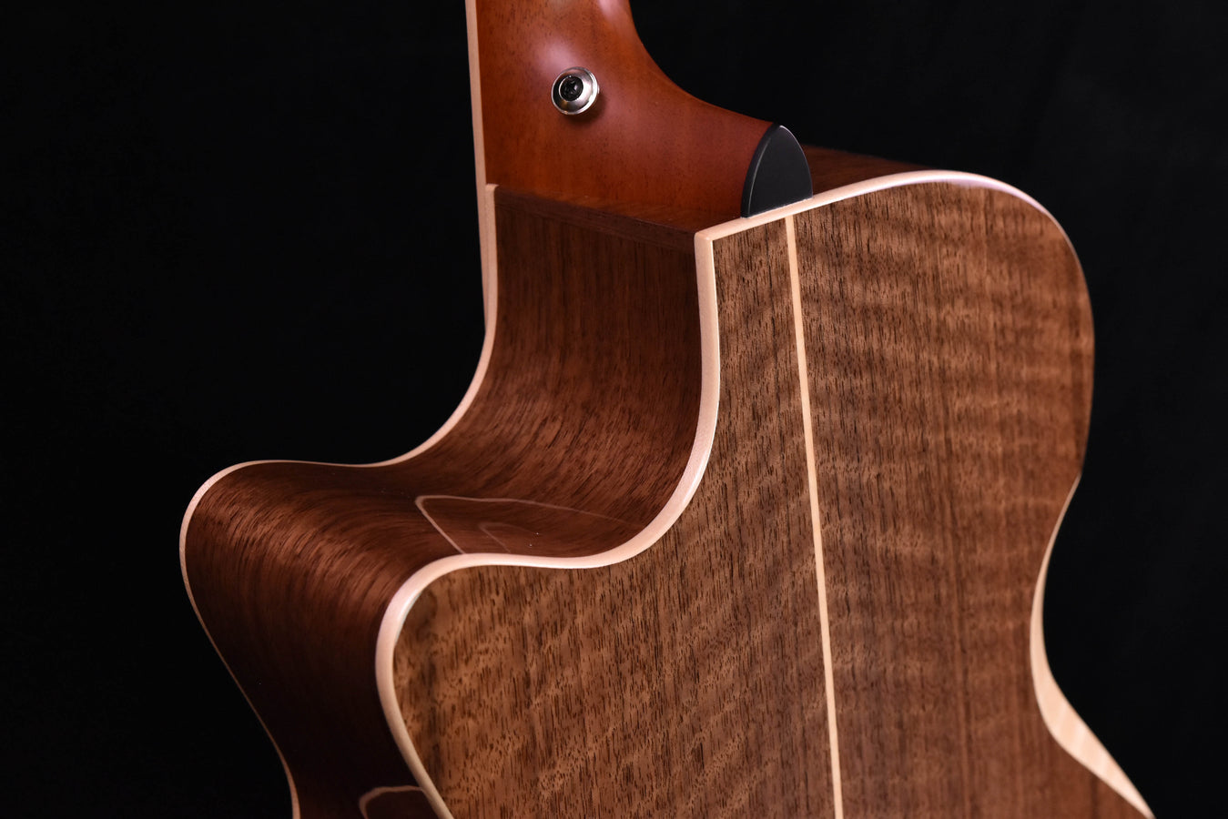 Furch Rainbow Grand Auditorium Cutaway Cedar/ Walnut Bevel Duo Maple Binding