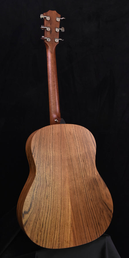 Blacktop guitar back with wooden body and headstock tuning pegs