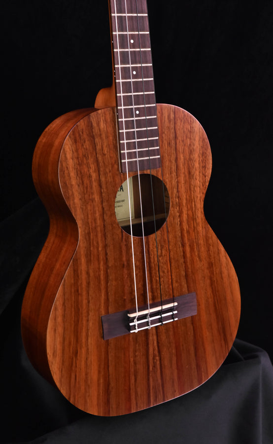 Kamaka HF4 Baritone Ukulele