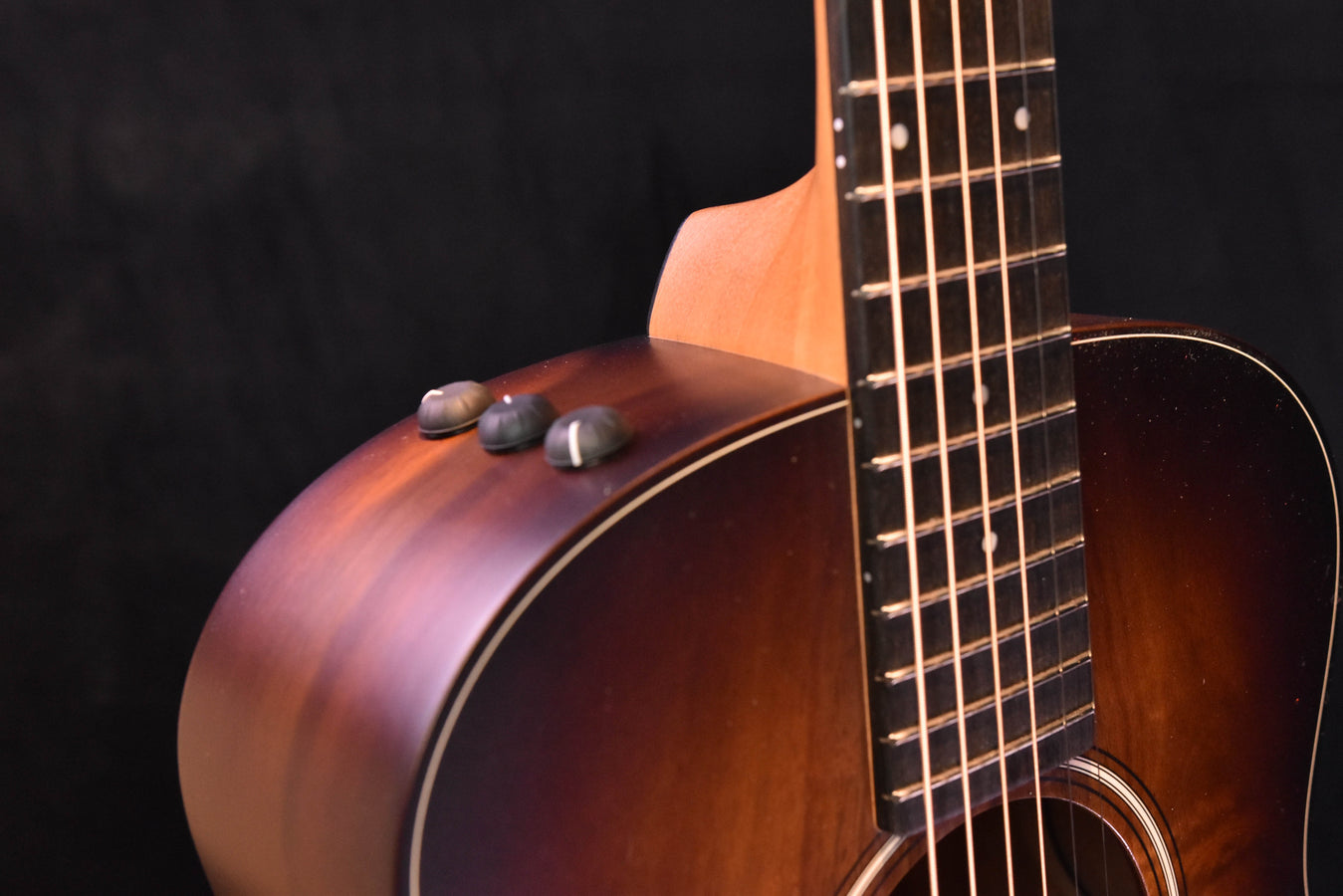 Taylor GS Mini-E Koa PLUS Shaded Edge Burst