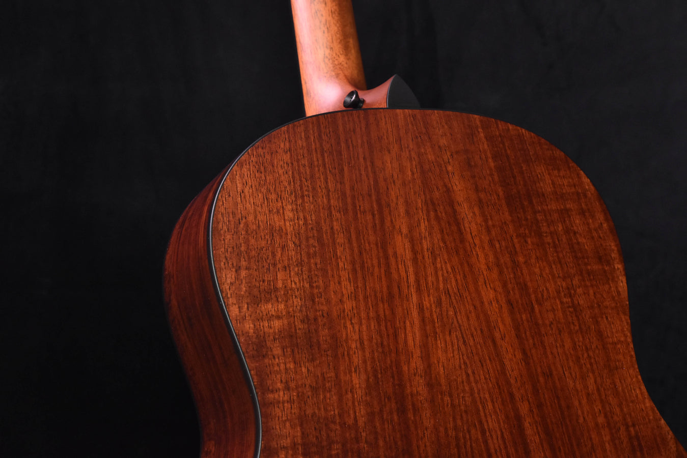 Taylor 327E Mahogany /Tasmanian Blackwood "Grand Pacific" Slope Shoulder Dreadnought Guitar