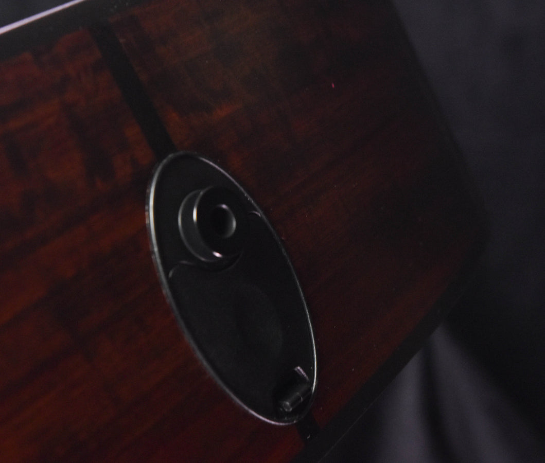 Taylor 327E Mahogany /Tasmanian Blackwood "Grand Pacific" Slope Shoulder Dreadnought Guitar