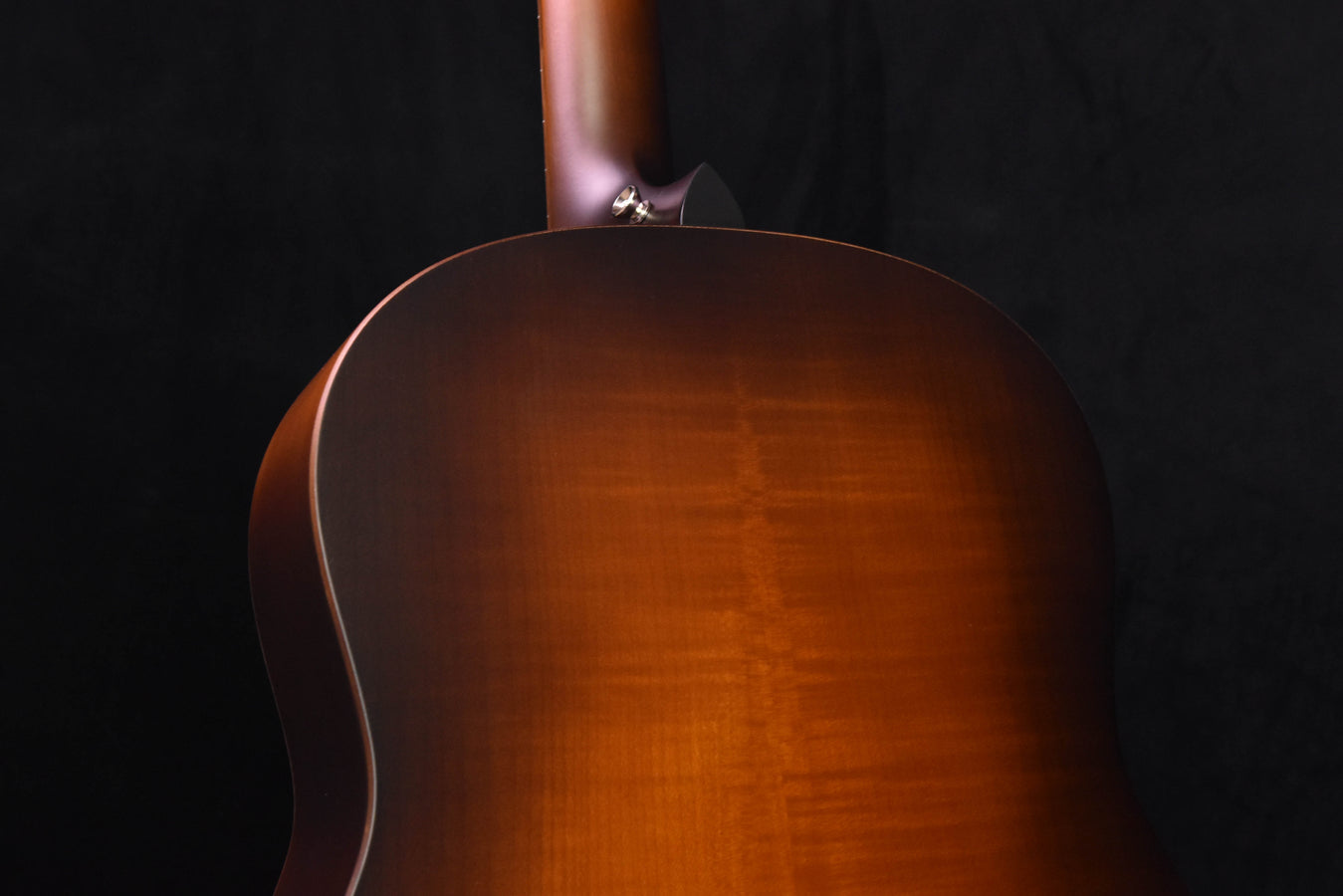 Taylor AD27e Flametop Big Leaf Maple Shaded Edgeburst ES2