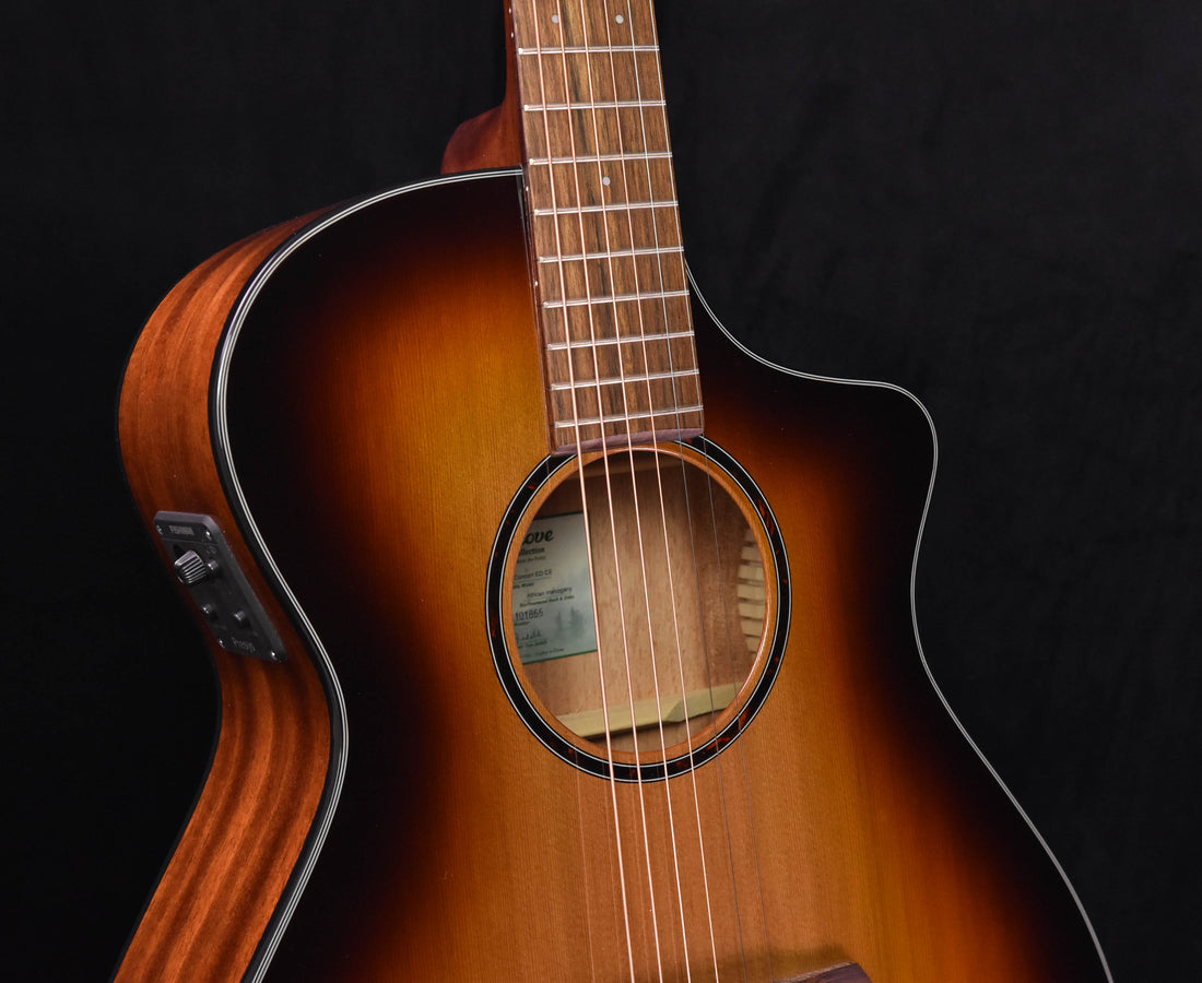 Breedlove Discovery S Concert Edgeburst CE Cedar/ Mahogany Guitar