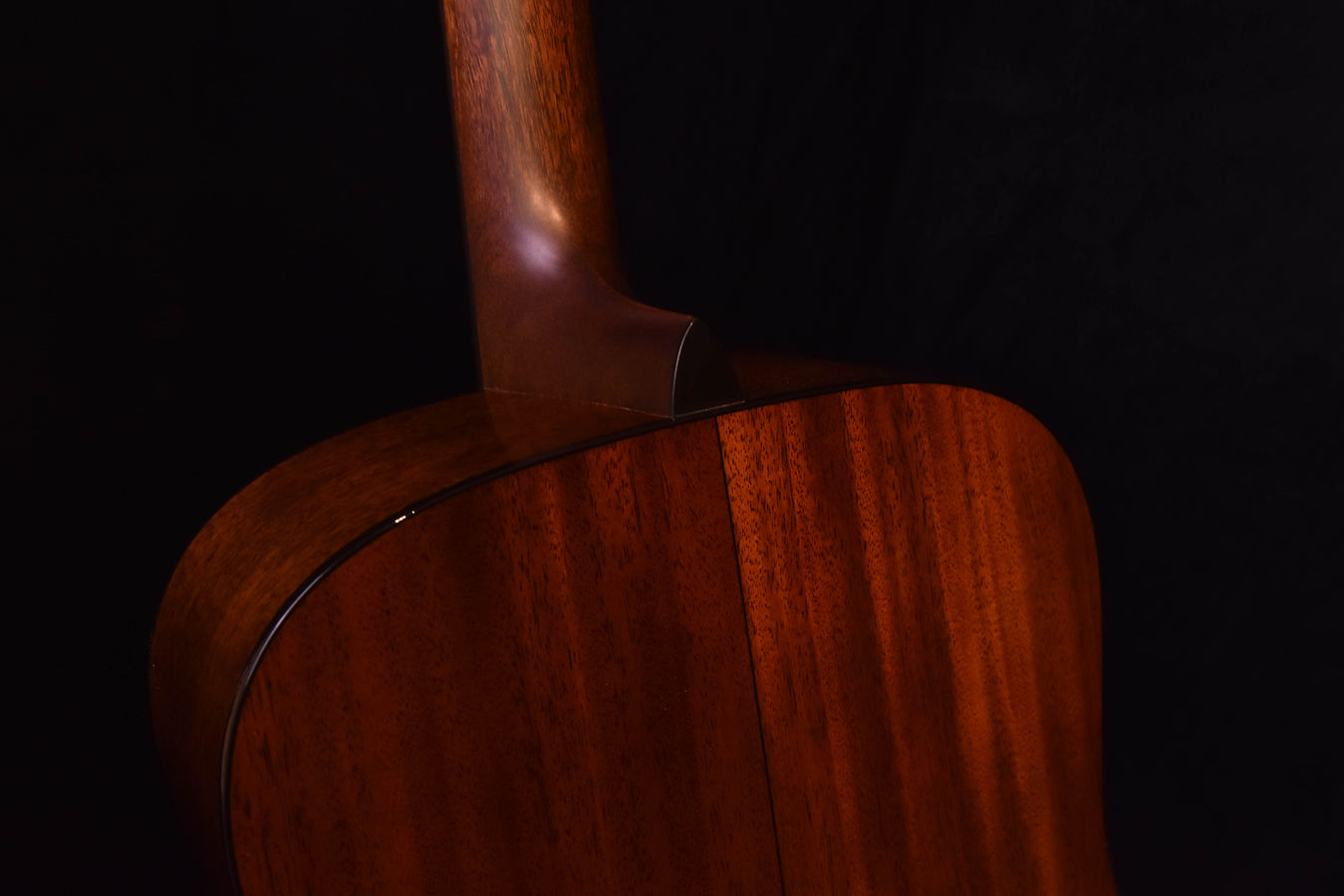 Martin D-18 Ambertone neck joint and back curve with wood grain