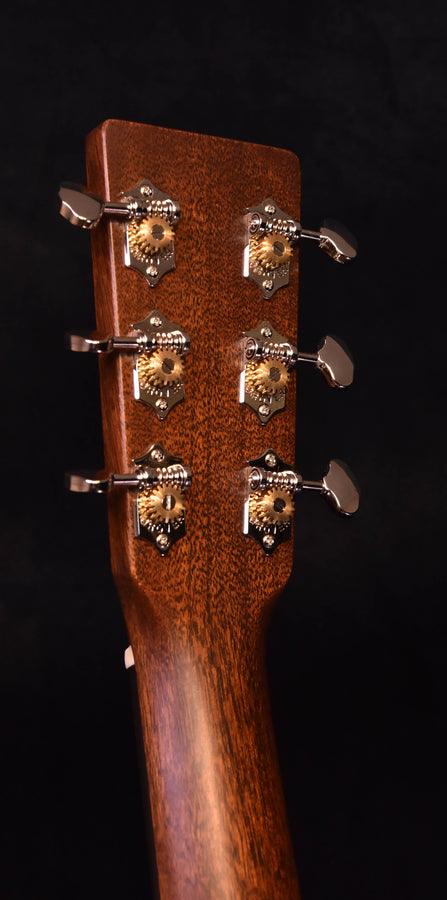 Martin D-18 Ambertone headstock front with six tuning machines