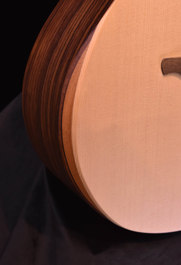 Sheeran by Lowden S02 Guitar w/ Top Bevel,Sitka Spruce and Santos Rosewood and LR Baggs Pickup