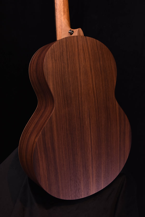 Sheeran by Lowden S02 Guitar w/ Top Bevel,Sitka Spruce and Santos Rosewood and LR Baggs Pickup