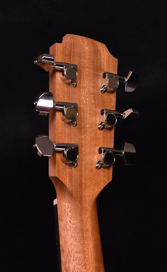 Sheeran by Lowden S02 Guitar w/ Top Bevel,Sitka Spruce and Santos Rosewood and LR Baggs Pickup