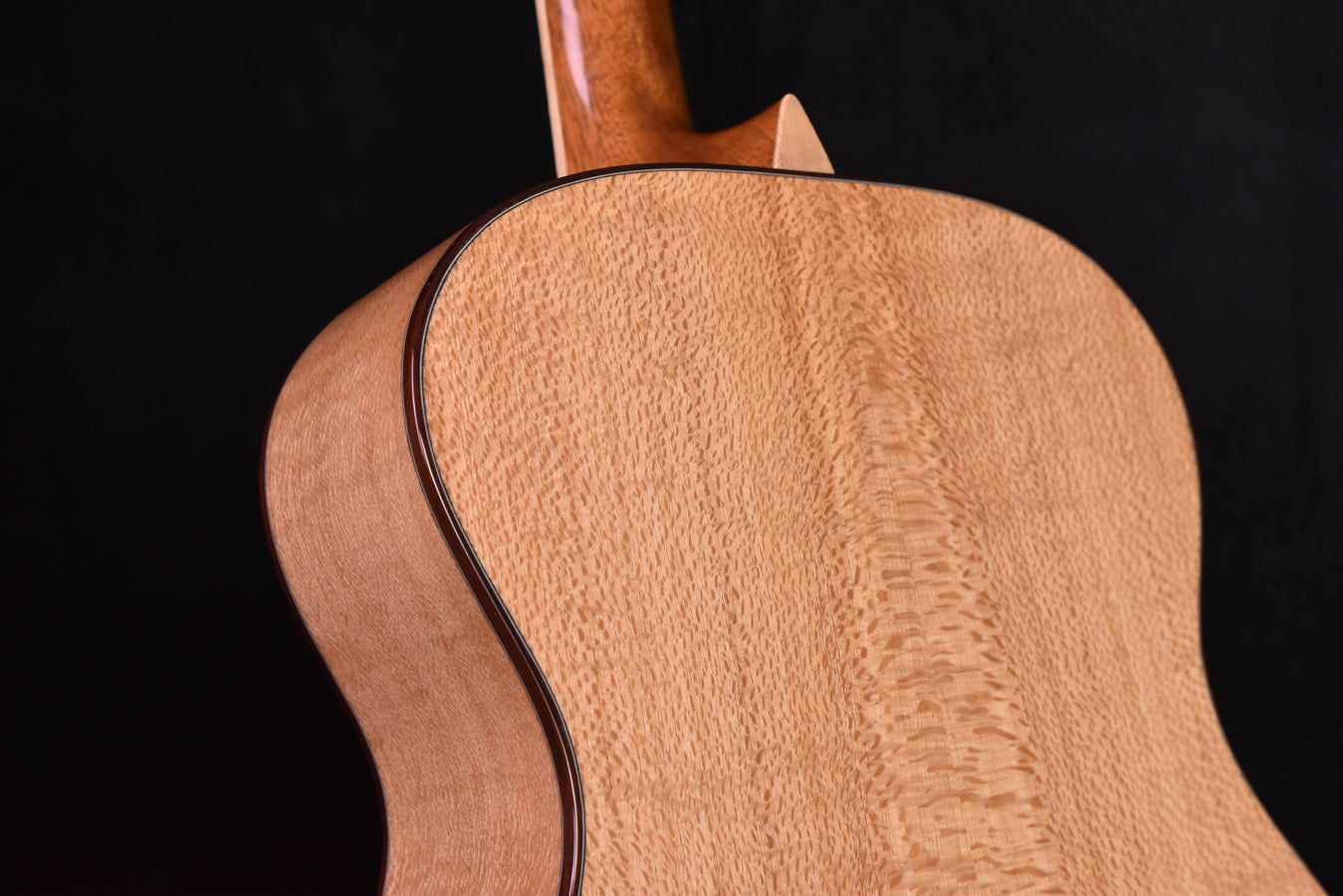 Larrivee OM-09 Silver Oak Special Edition