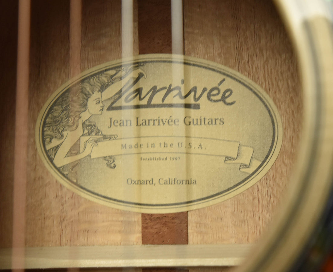 Larrivee OM-09 Silver Oak Special Edition