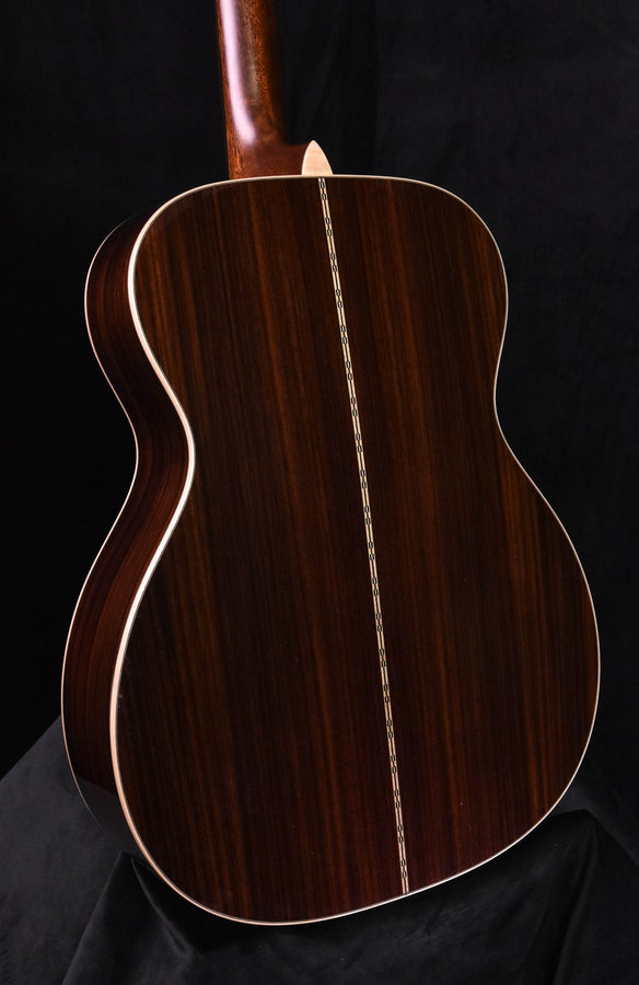 Martin 000-28 Brooke Ligertwood Signature 000-14 Fret Acoustic Guitar