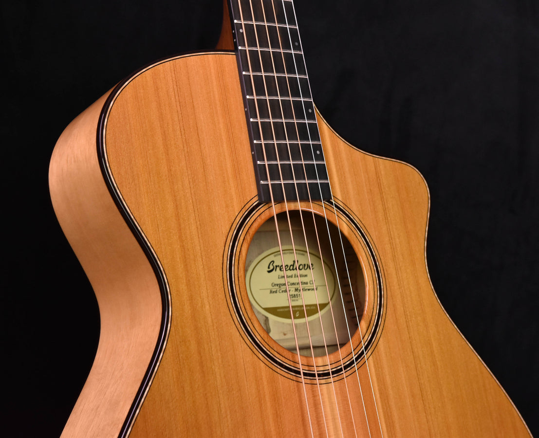 Used Breedlove Oregon Concertina CE Red Cedar/ Myrtlewood LTD Edition