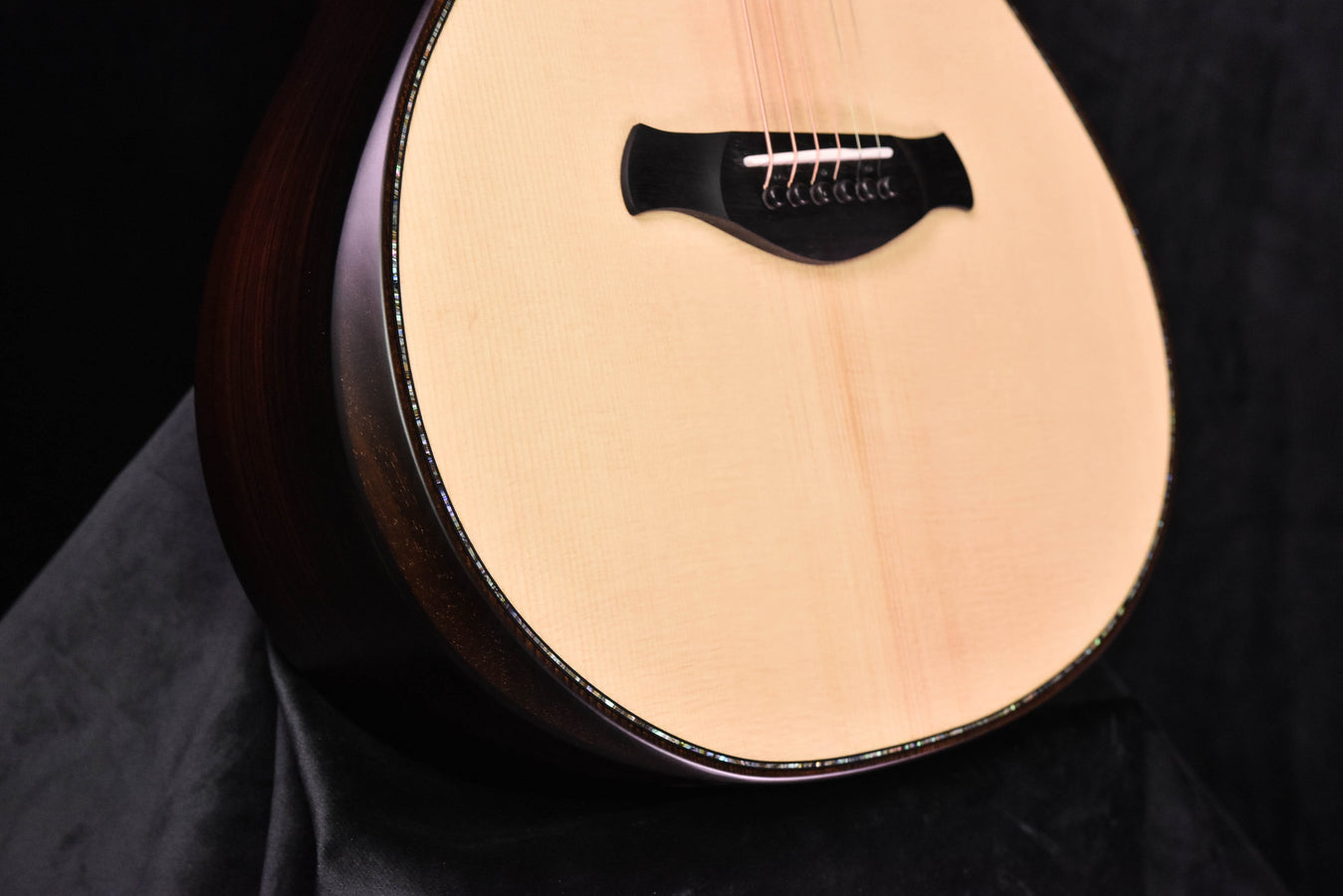 Taylor 912CE Builder's Edition Natural-  V Class Cutaway Guitar