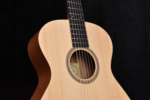 taylor academy 12-n nylon string crossover guitar (acoustic only)