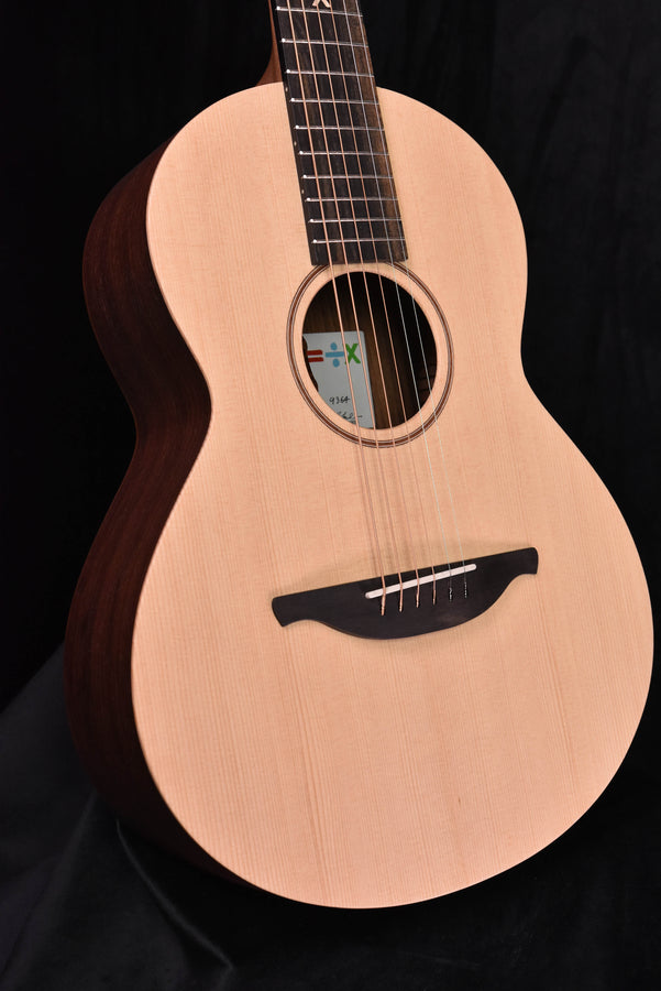 Sheeran Tour Edition W Body Size Sitka Spruce/ Indian Rosewood LR Baggs EAS VTC Pickup