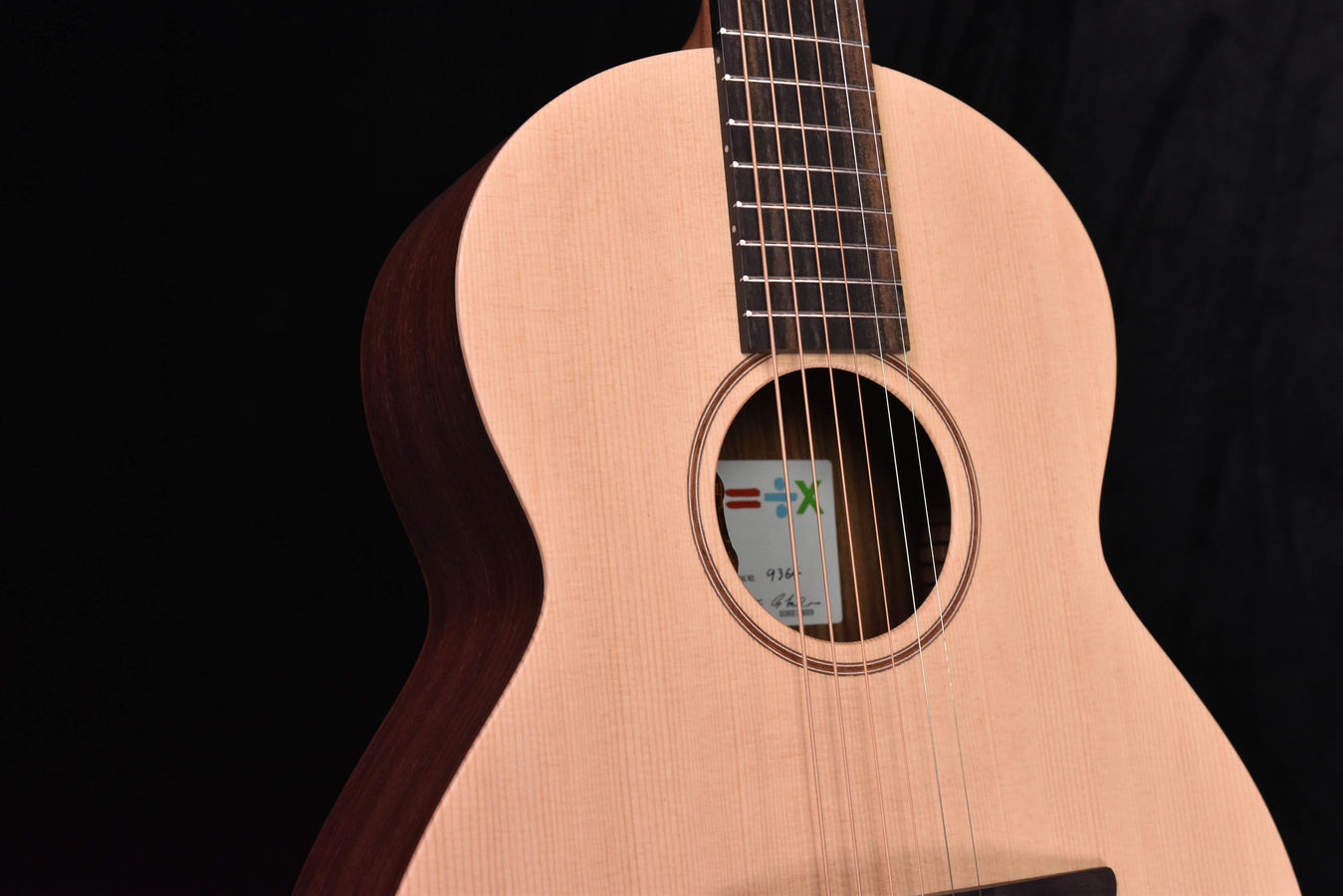 Sheeran Tour Edition W Body Size Sitka Spruce/ Indian Rosewood LR Baggs EAS VTC Pickup