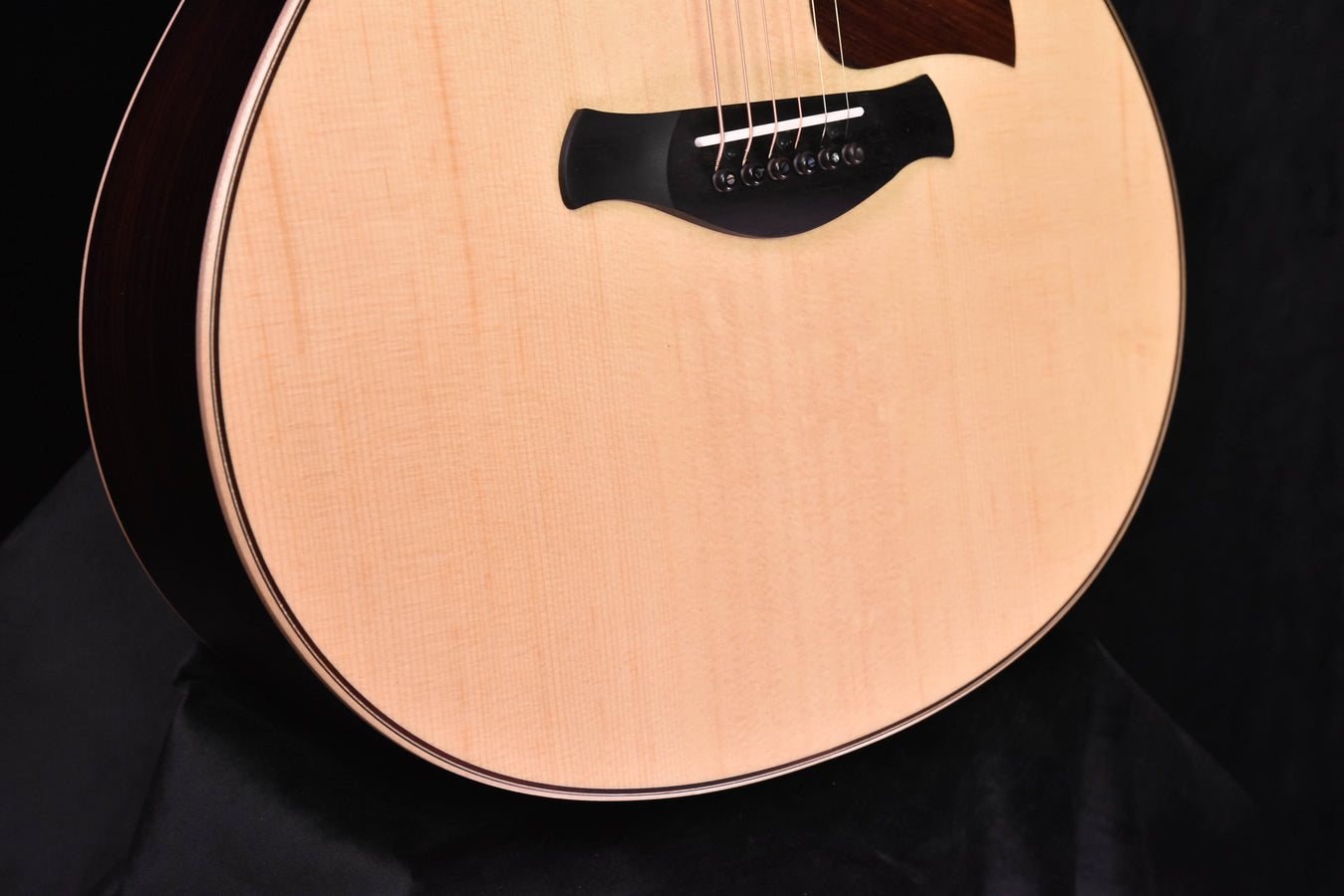 Taylor 816CE Builder's Edition Acoustic-Electric Guitar