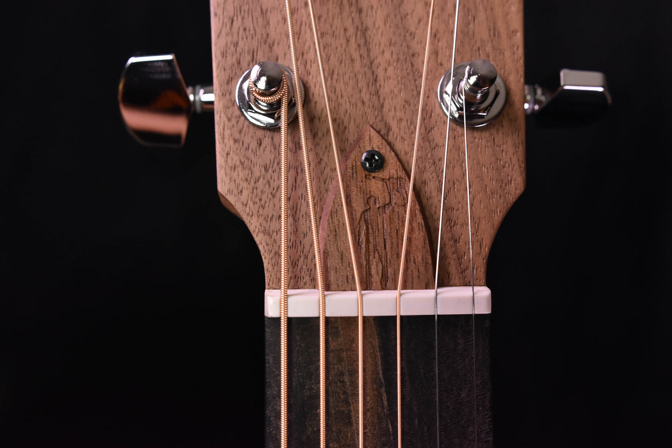 Sheeran Tour Edition W Body Size Sitka Spruce/ Indian Rosewood LR Baggs EAS VTC Pickup