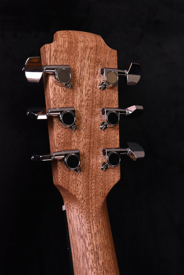 Sheeran Tour Edition W Body Size Sitka Spruce/ Indian Rosewood LR Baggs EAS VTC Pickup