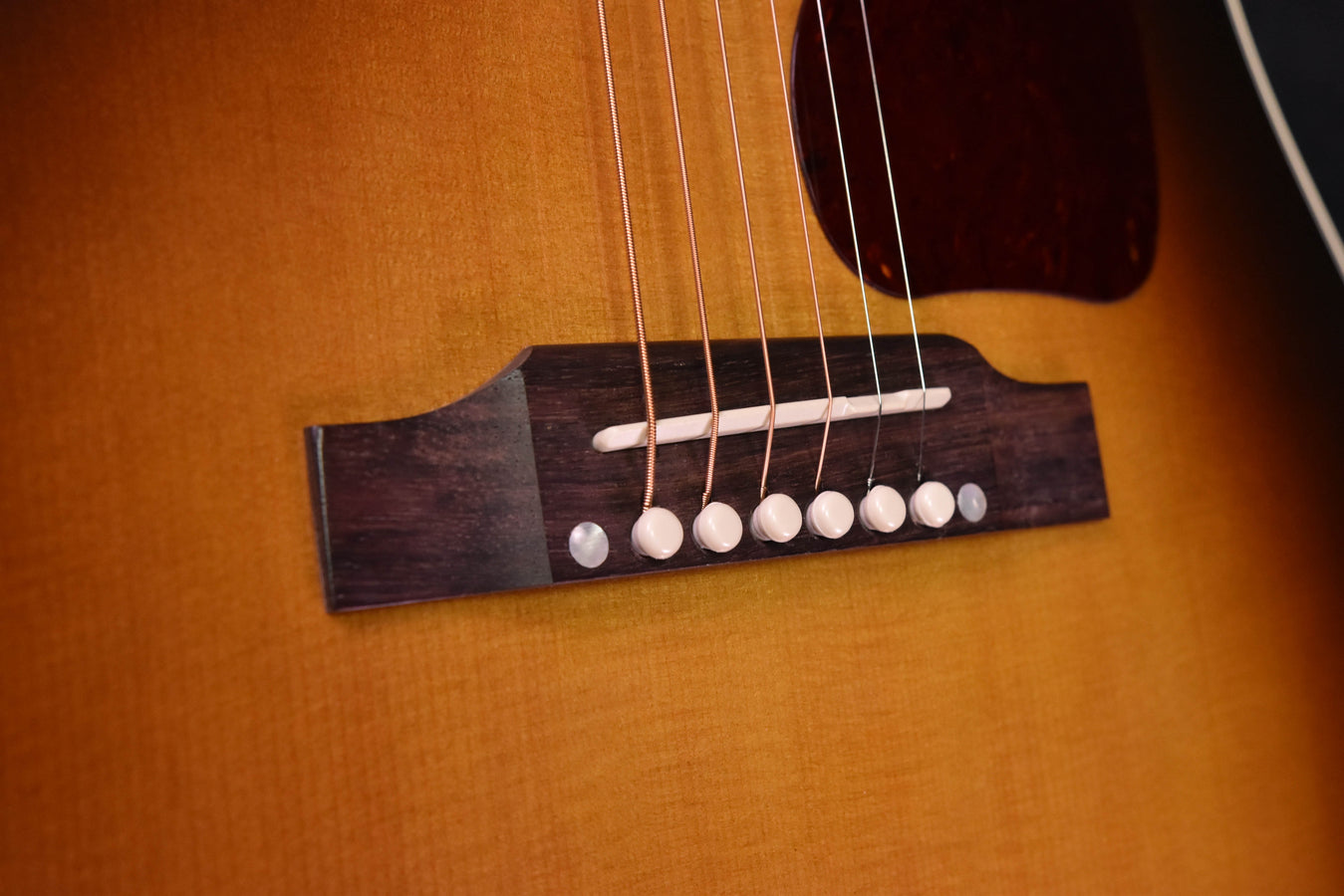 Gibson J-45 Standard Vintage Sunburst