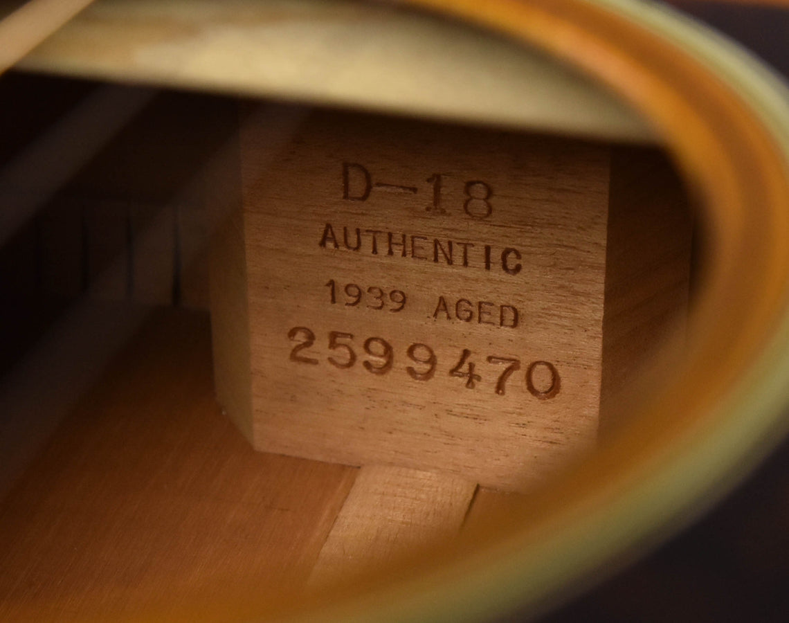 Martin D-18 Authentic 1939 Aged Dreadnought Acoustic Guitar