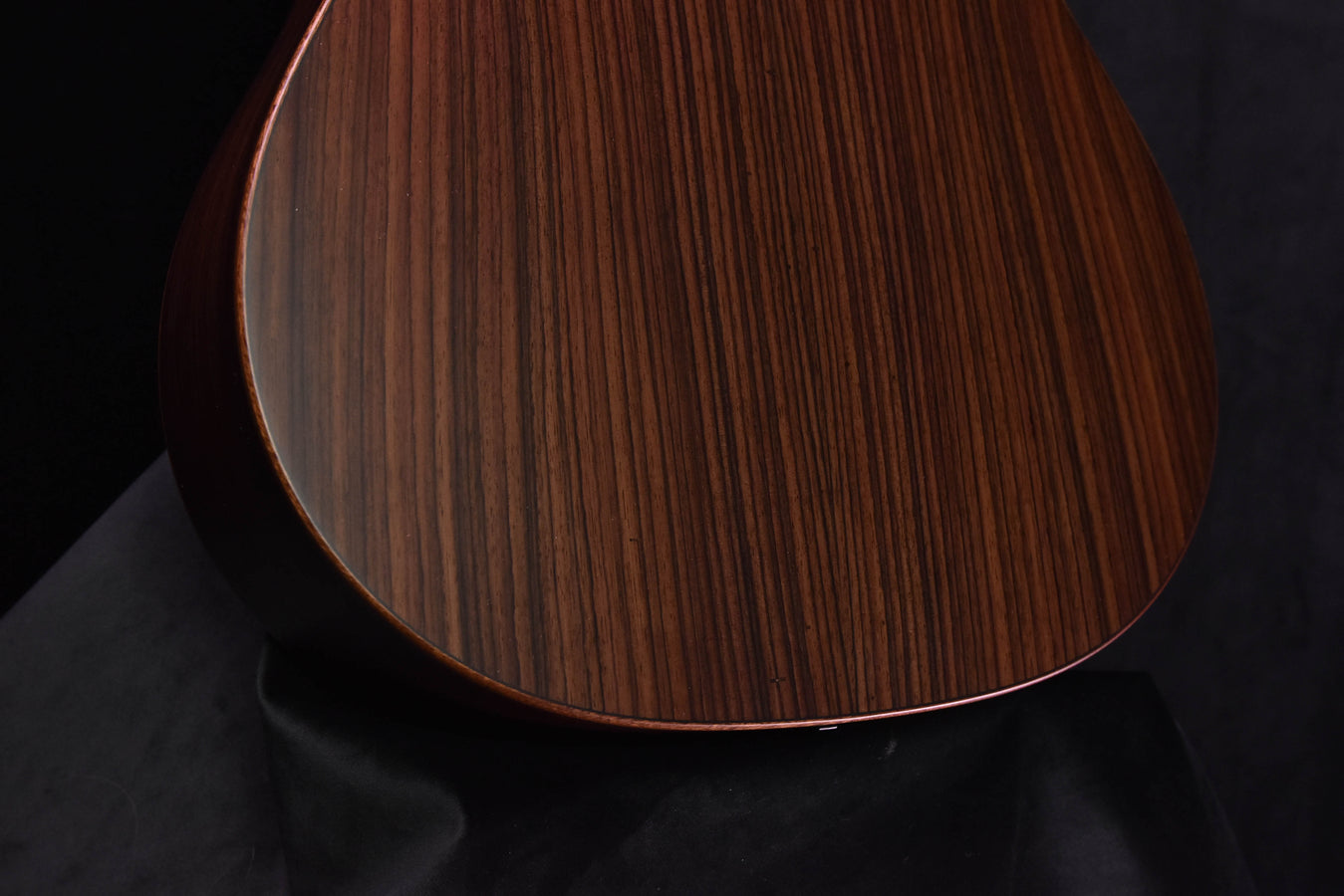 Taylor Builders Edition  717E WHB Sunburst Top V-Class Slope Shoulder Acoustic-Electric Dreadnought Guitar