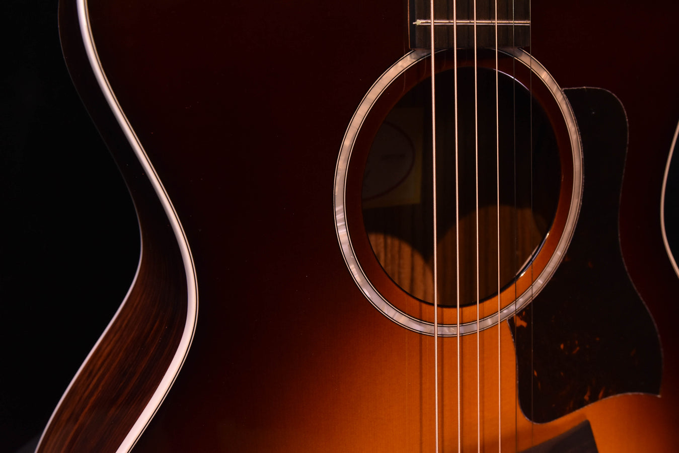 Taylor 214CE-SB DLX  Tobacco Sunburst Guitar