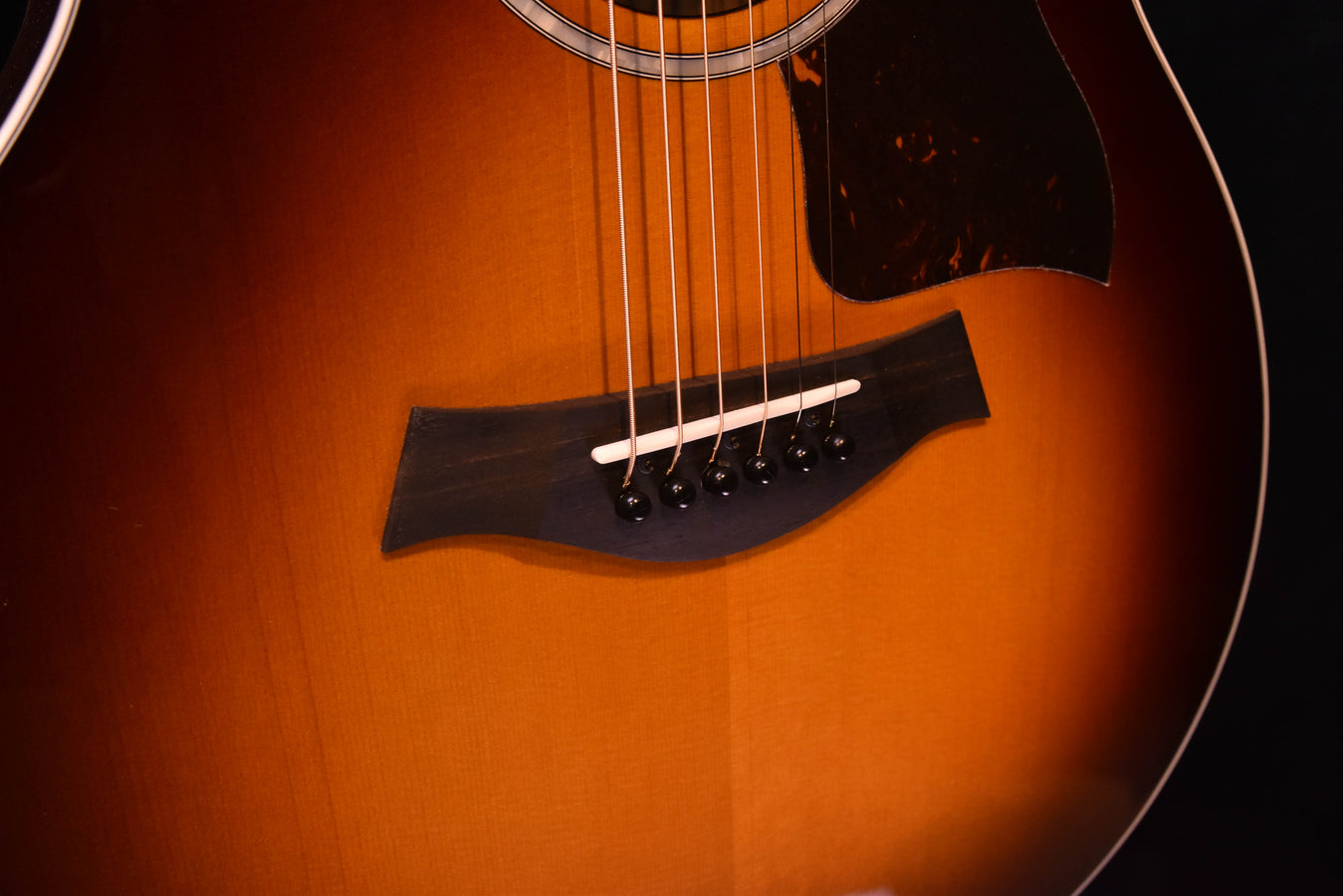 Taylor 214CE-SB DLX  Tobacco Sunburst Guitar